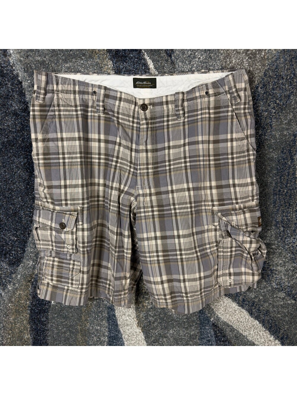 Eddie Bauer Plaid Cargo Shorts Mens 40 Grey White Baggy